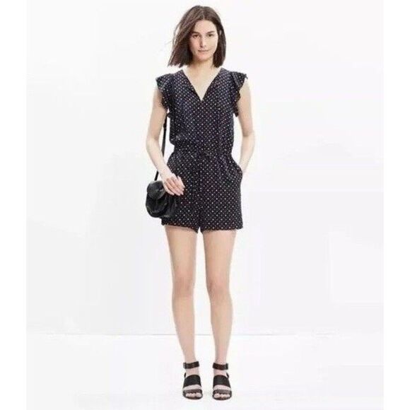 Madewell Petalplay Dotmix Romper Size Medium Black Silk Flutter Sleeve Shorts - Picture 1 of 6